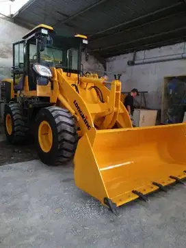 Ready Stock Wheel Loader China Murah Tangguh Kapasitas 1 - 3 Kubik New