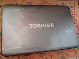 Laptop Toshiba Core i3 Satelite L745