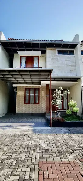 Rumah dijual rumah mewah di Jogja Harga Nego