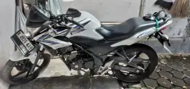 HONDA CB150 PUTIH