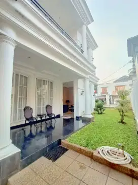 Dijual Rumah American Style, lokasi strategis di Bintaro Sektor 9