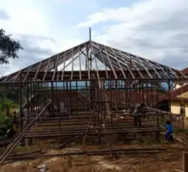 Rumah bambu dan saung bambu