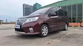 Pajak Panjang - Nissan Serena 2.0 Highway Star Panoramic BensinAT 2013