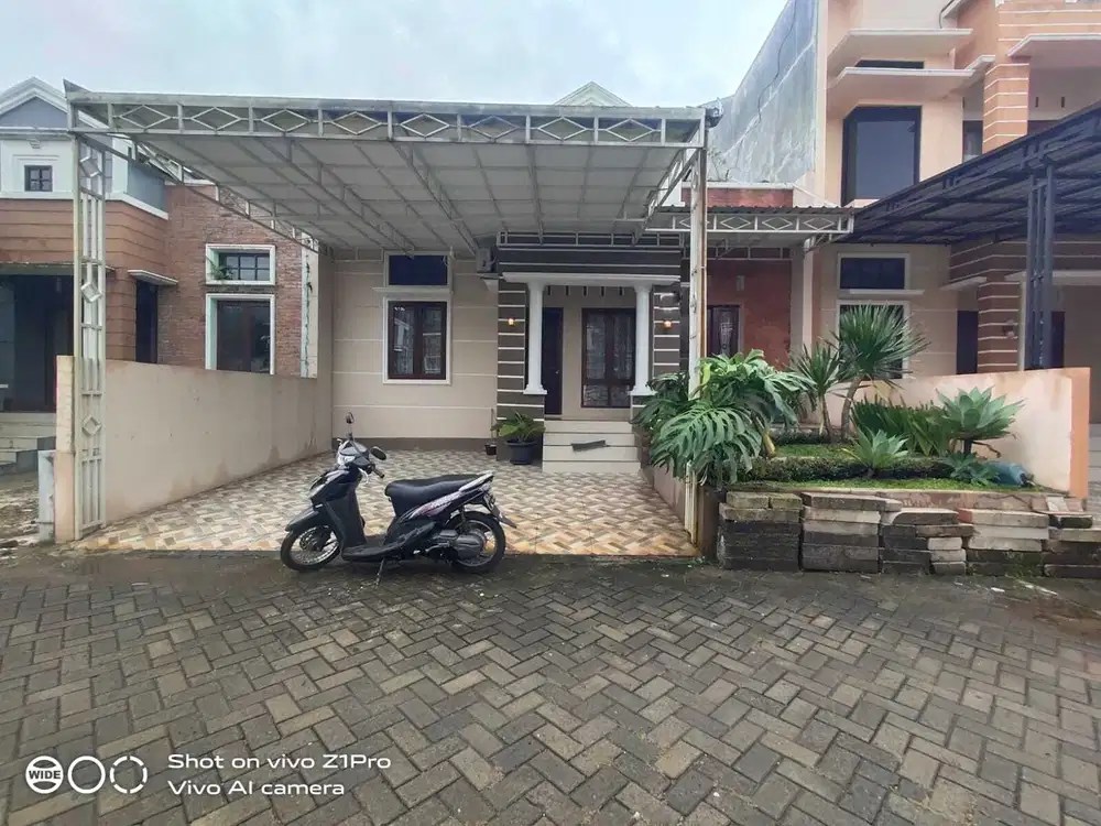 Rumah Bagus Lokasi Dekat UNSUD