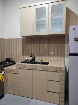 CUSTOM KITCHEN SET TERMURAH SEBINTARO