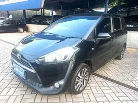 Toyota Sienta 1.5 V Bensin-AT 2017 Hitam KMR