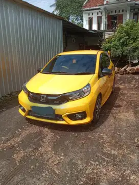 Jual brio RS 2020 matik kuning low km