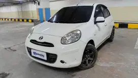 DP Rendah  4JT Nissan March 1.2 L Bensin-MT 2013 Putih