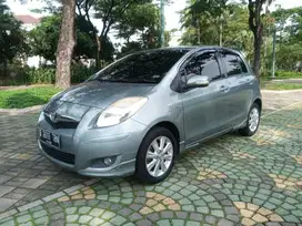 TOYOTA YARIS E MT 2011 !! MOBIL SIAP PAKAI !!