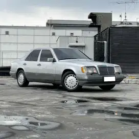 Mercedes Benz W124 E320 A/T 1994