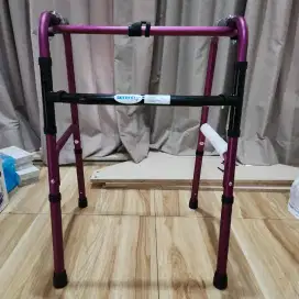 Walker Serenity FS913L / Walker Alat Bantu Jalan