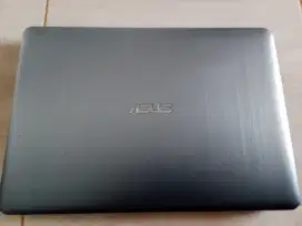 Laptop Asus
Asus VivoBook Max