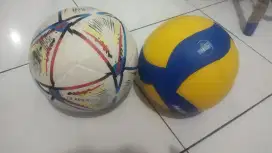 Di Jual bola sepak bola & Bola Volly