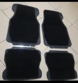 Karpet mobil universal 2baris bahan depan beludru belakang bahan karet