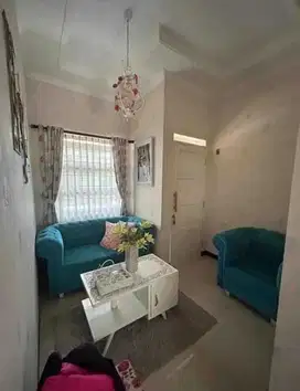 Dijual Rumah Cantik 2 Lantai Area Margahayu Raya