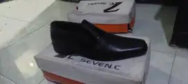 Cuci gudang..aneka sepatu kulit pantofel pria