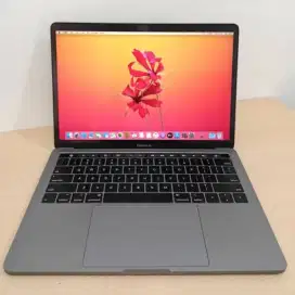 Macbook Pro Touchbar 2019 8/512 GB