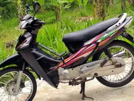 Montor Honda kharisma tahun 2003