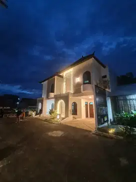 Hunian Eksklusif Bernuansa Resort, Rumah Kost Fully Furnished