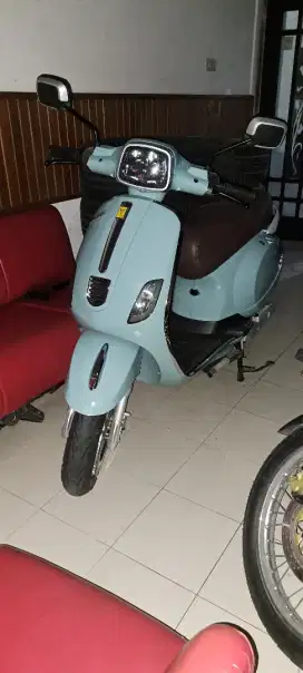 Dijual motor listrik model vespa 2023