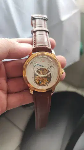 Jam tangan pria