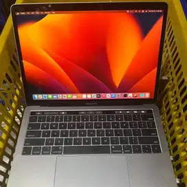 Macbook Pro 2019 CORE i7 Touchbar Ram 16GB/SSD 512GB   VRN/NK