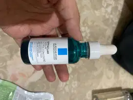 LA ROCHE POSAY SERUM JERAWAT