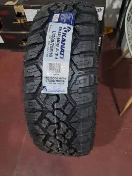 Ban kanati AT 285/75 R16 rubicon navara