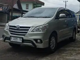 Kijang Innova 2.0 G Luxury 2014