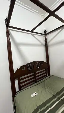 RANJANG TIDUR KAYU JATI