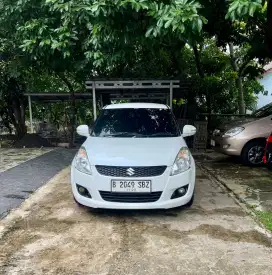 (Cash) suzuki swift gx 2013 LOW KM