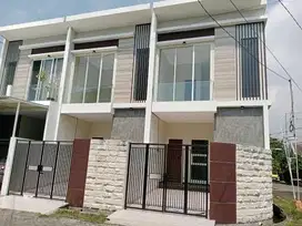 SISA 1 UNIT, RUMAH SUTOREJO TIMUR HOOK, BISA KPR