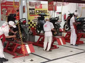 Dicari Mekanik Motor Honda Berpengalaman