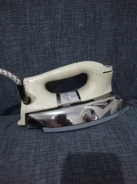 Setrika Panasonic