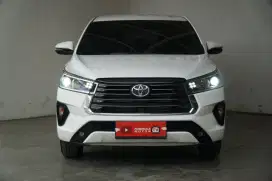 Toyota Innova V diesel AT 2022 putih