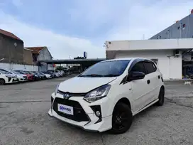 Pajak Panjang - Toyota Agya 1.2 GR Sport Bensin-MT 2022 Putih (6VN)