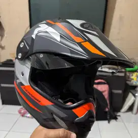 Helm Arai Crosstour 3 size L