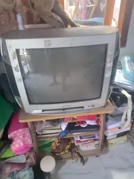 Tv tabung Akira