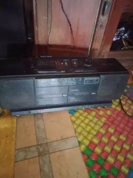 Polytron radio  di suara matp