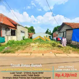 Tanah 210m2 bonus rumah 60m2, di Lengkong, Serpong.