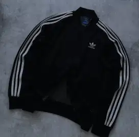 Tracktop Jaket Adidas Superstar SST