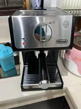 Mesin coffee espresso delonghi