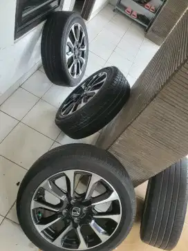 Dijual Velg + Ban ex Honda Jazz R16