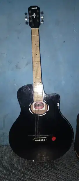 Gitar yamaha 500II