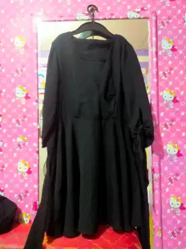 Dress hitam bahan licin