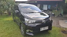 Avanza veloz 1.5 AT tahun 2017 pemakaian 2018