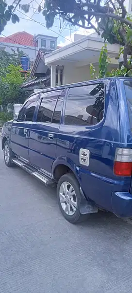 Toyota Kijang Kapsul 2004