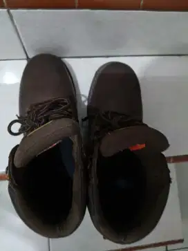 Sepatu Bots Safety Krisbow Uk.46