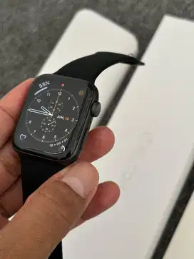 Apple Watch Series 4 44mm S Grey SEMUA NORMAL Fullset Murah BJM