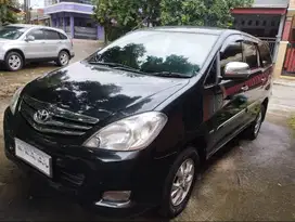 Toyota Innova 2.0 G Luxury Bensin Manual Tahun 2011 Hitam Metalik Kece